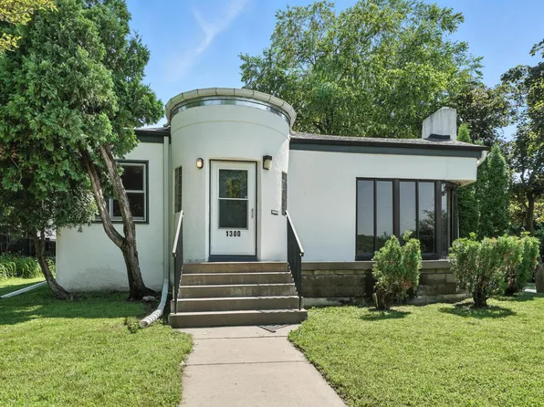 1300 Xerxes Ave N, Minneapolis, MN 55411