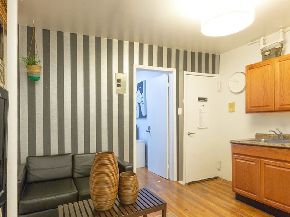 1st image of 112 Mulberry St APT 16