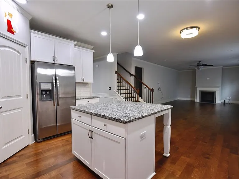 4358 Mantova Dr — Photo 8