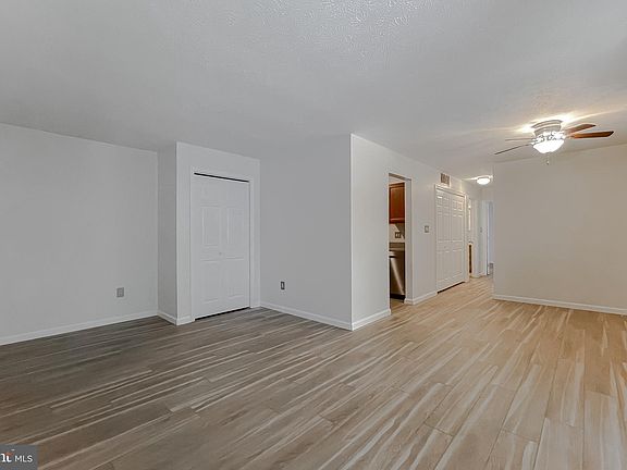 2nd image of 23241 Rosewood Ct #B-2