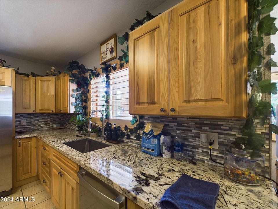 1st image of 1705 W MACKENZIE Drive