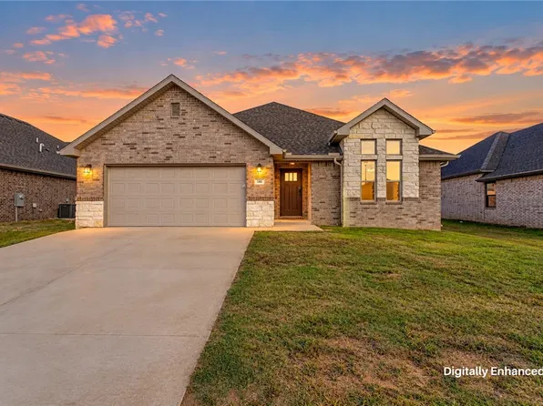 180 Spicewood Trl, Centerton, AR 72719