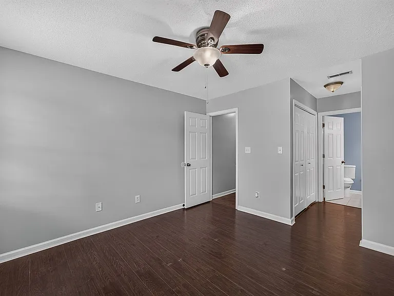 242 Zachary Ln — Photo 14