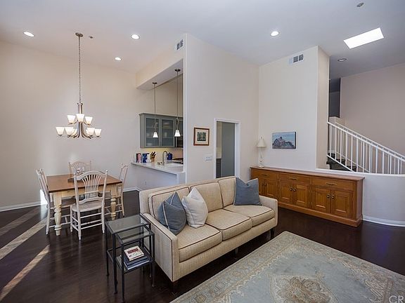 4th image of 12917 Valleyheart Dr Unit 11