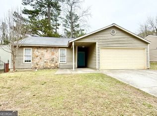 5370 Ridge Forest Dr, Stone Mountain, GA 30083