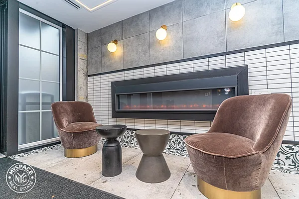 Rented by MySpaceNYC | media 151