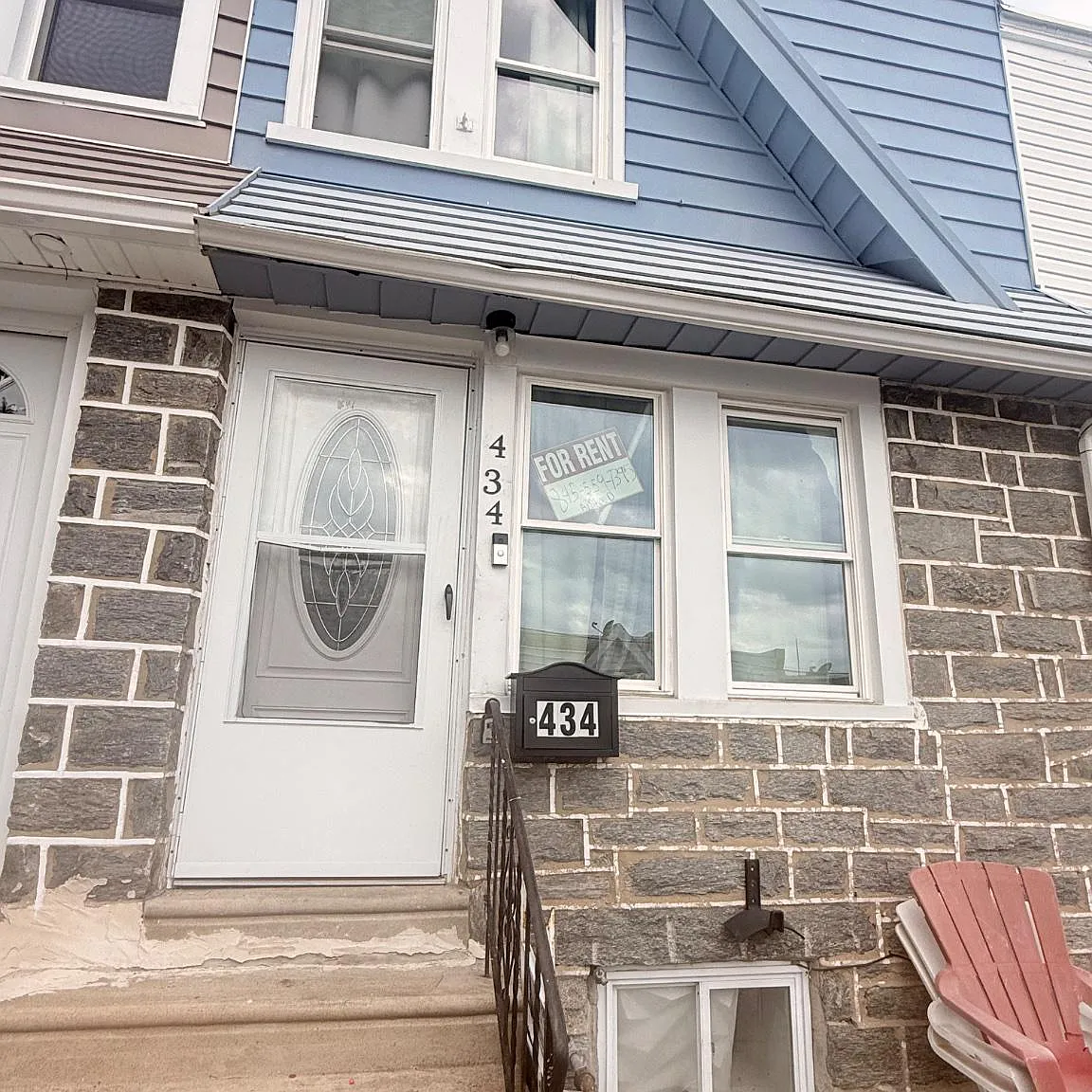 2 bed, 1.0 bath, 864 sqft, $1,425 — Photo 1