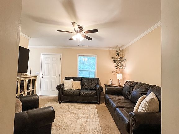 5th image of 10835 Woody Dr