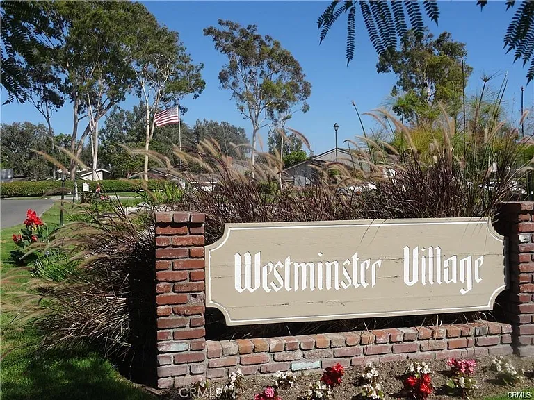 5085 Hampton Ct — Photo 6
