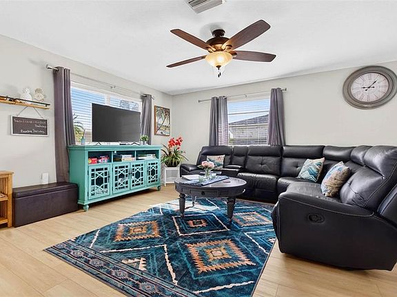4th image of 8517 43RD AVENUE W