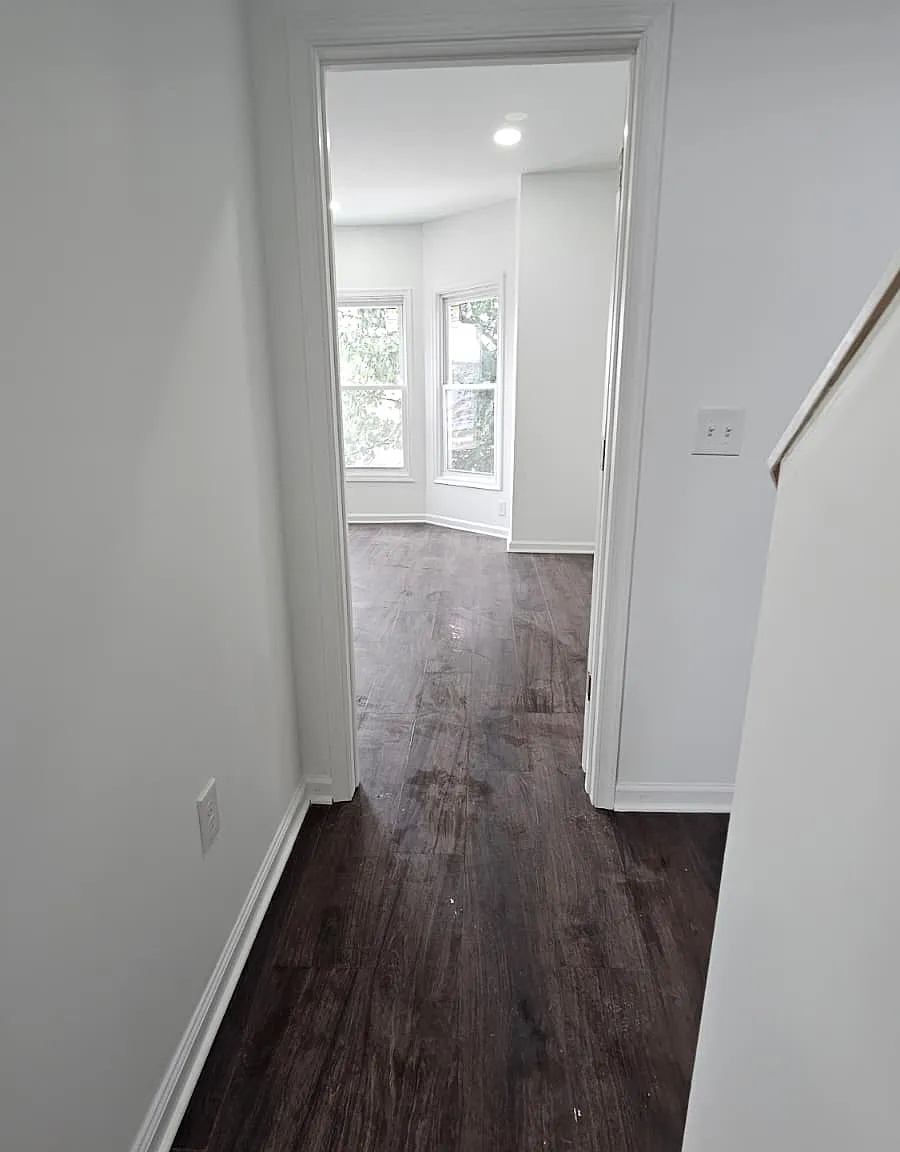 3 bed, 1.5 bath, 1200 sqft, $2,100 — Photo 4
