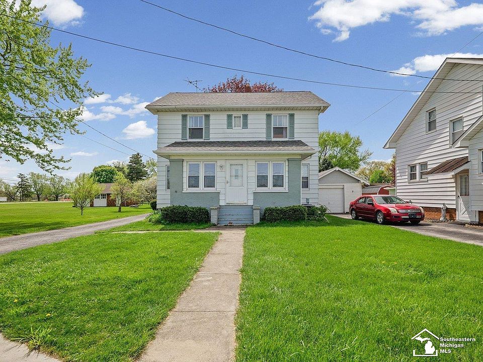 1st image of 2361 Manhattan St