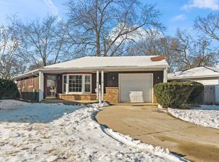 2206 Joanna Ave, Zion, IL 60099