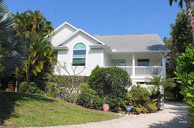 1st image of 1140 Junonia St