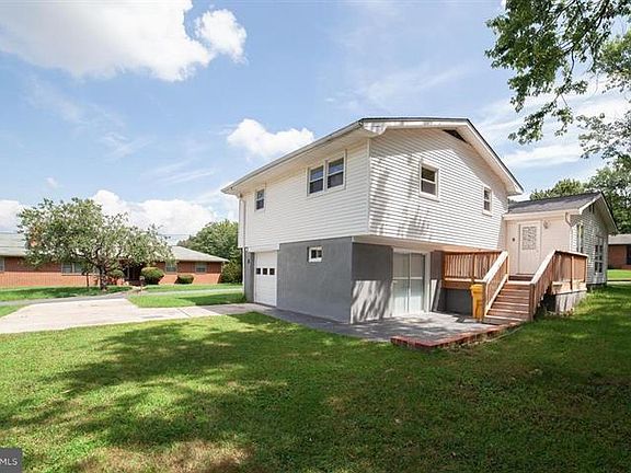 3rd image of 205 Pelican Dr