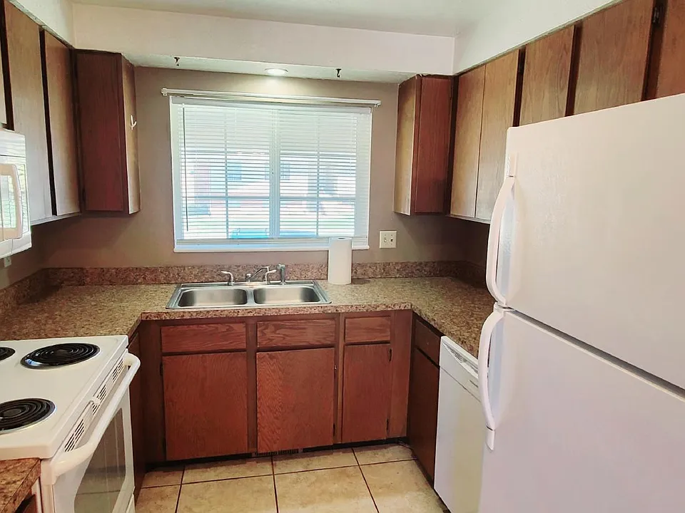 U shape kitchen.