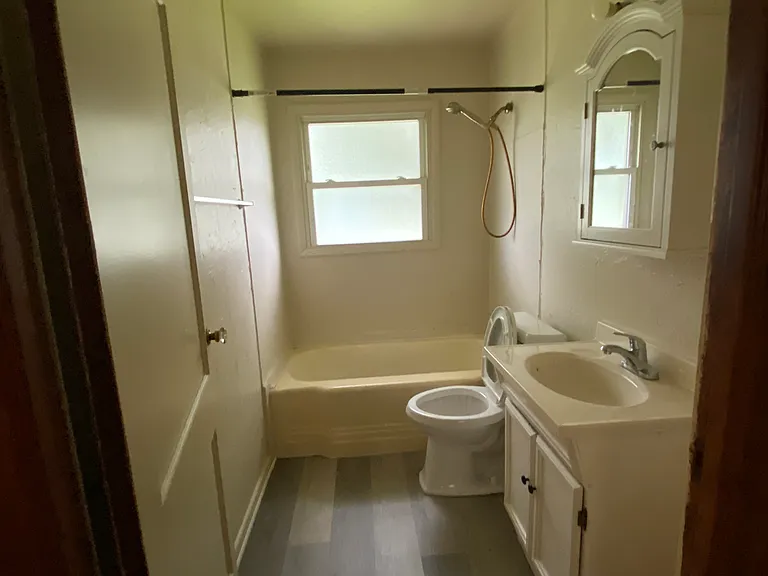 3144 Astor Ave — Photo 14