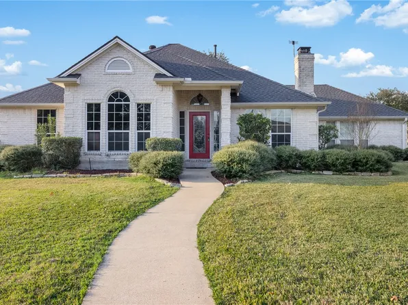 813 Woodson Dr, Caldwell, TX 77836