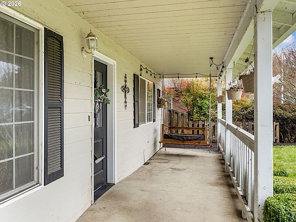 3rd image of 51897 SW Creekview Pl