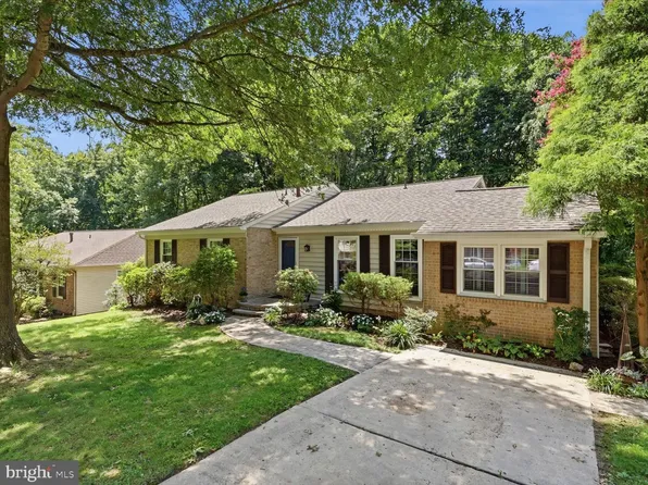 6424 Alloway Ct, Springfield, VA 22152