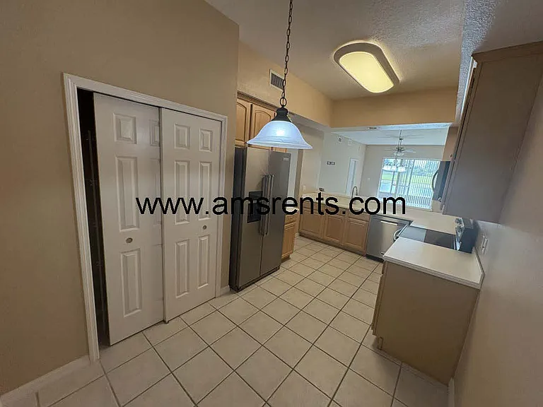 9429 Myrtle Creek Ln #402 — Photo 8