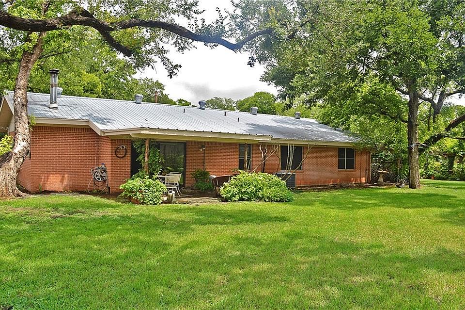 1st image of 808 Sherwood Forest Dr