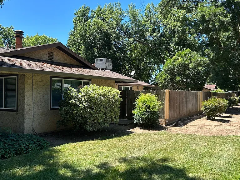 857 Netters Cir — Photo 13