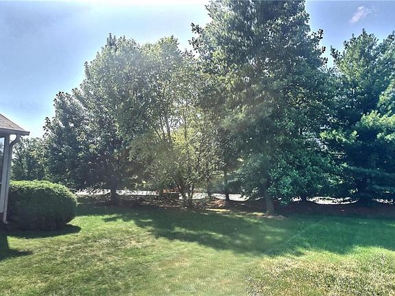 4th image of 3305 Weller Dr