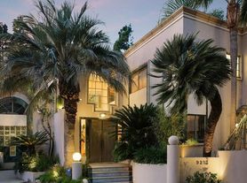 9213 W Warbler Way, West Hollywood, CA