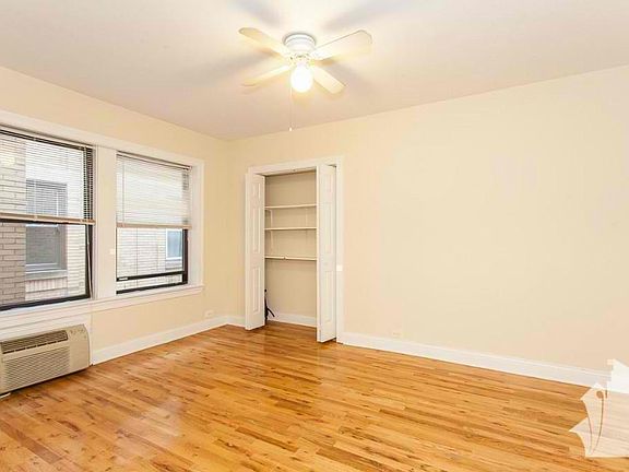4th image of 837 W Wolfram St APT 206C