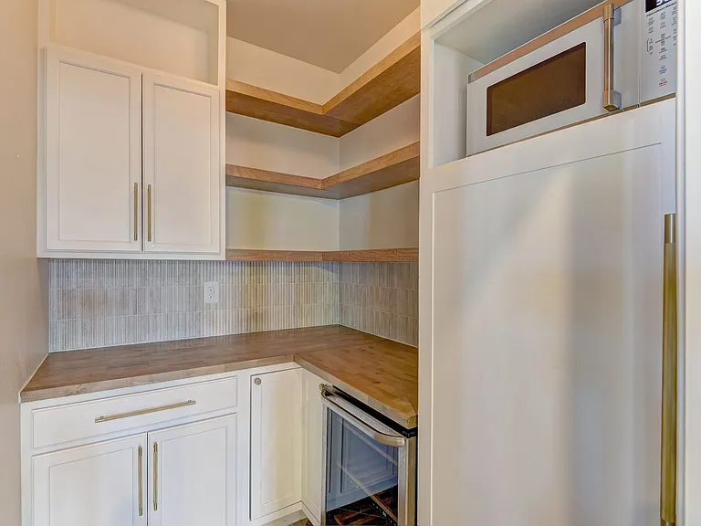 6390 Montrose Park Ct — Photo 25
