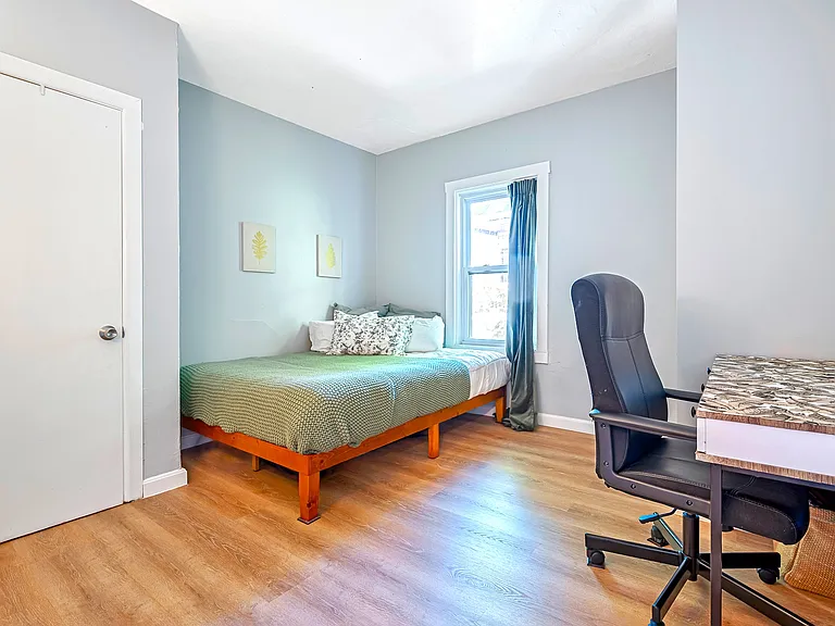 30 Hooper St #2 — Photo 3