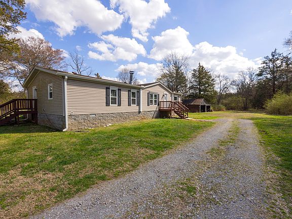 3rd image of 8591 Lowe Christiana Rd