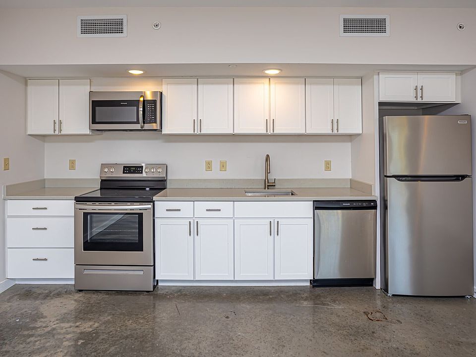 1st image of 3100 Banks St #306