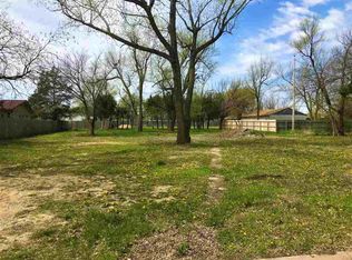 1219 N Madison Ave, Newton, KS 67114