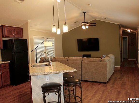 4th image of 134 Placid Cove Dr