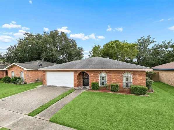 7912 Sandy Cove Dr, New Orleans, LA 70128