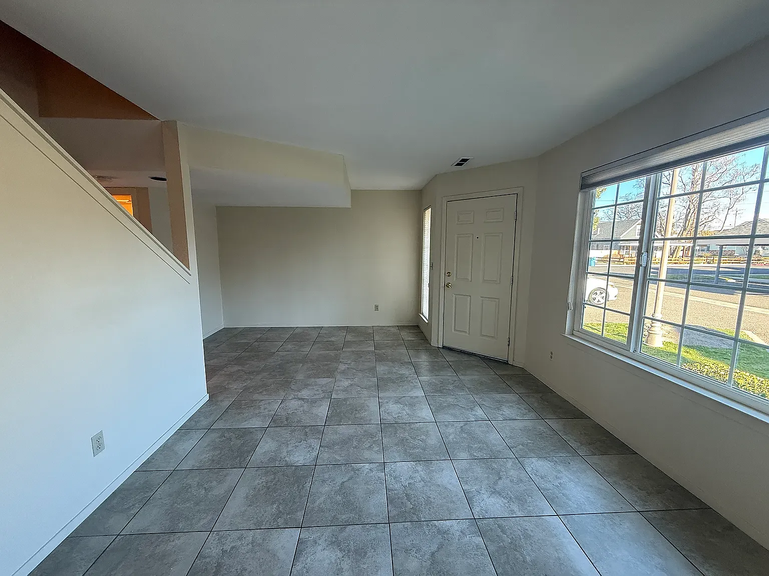 2 bed, 1.5 bath, 1200 sqft, $1,800 — Photo 4