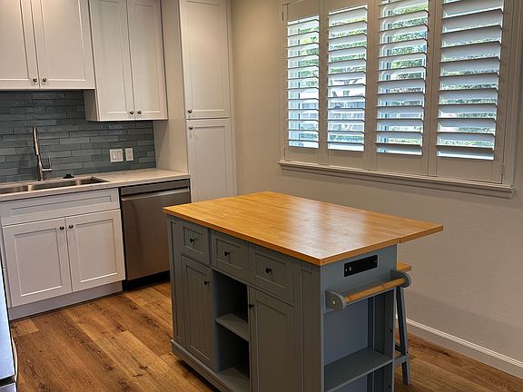 5th image of 3130 1/2 E Corby Ave #1/2