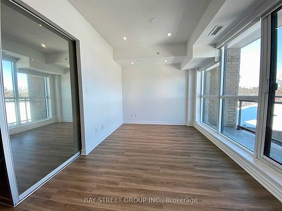 4th image of 1 Falaise Rd #504