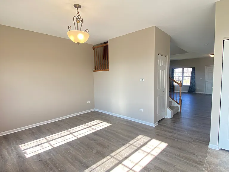 1110 Burns Ln — Photo 9