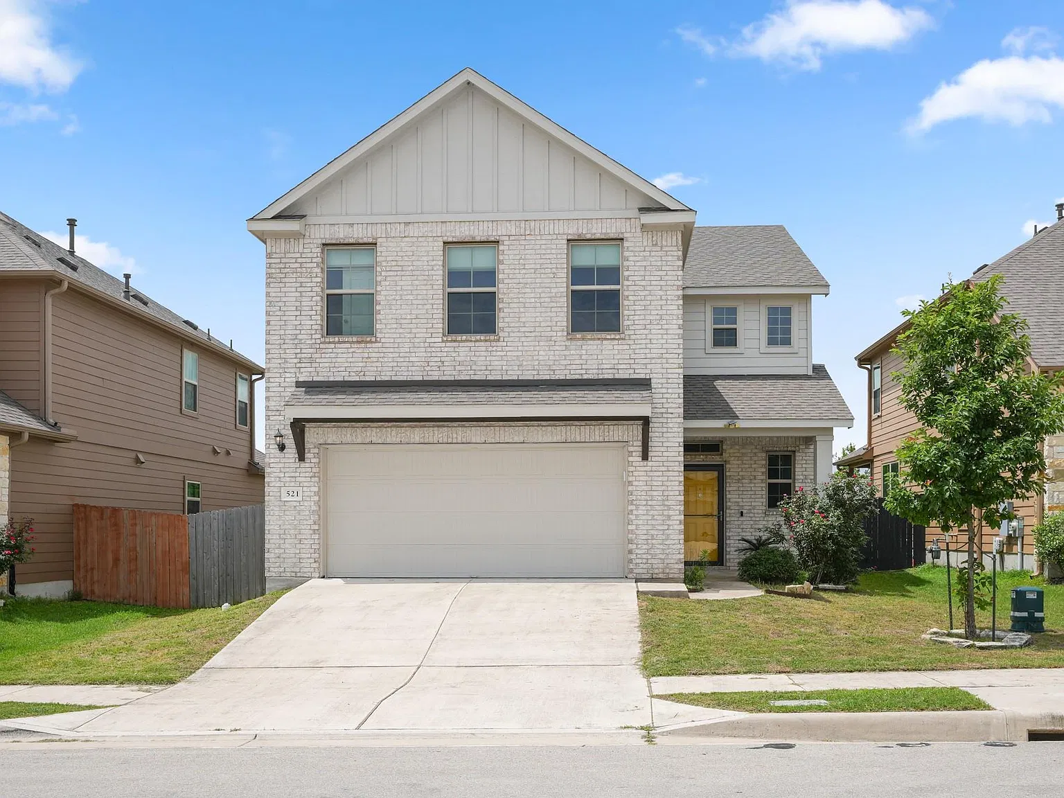 4 bed, 3.0 bath, 2615 sqft, $2,600 — Photo 3