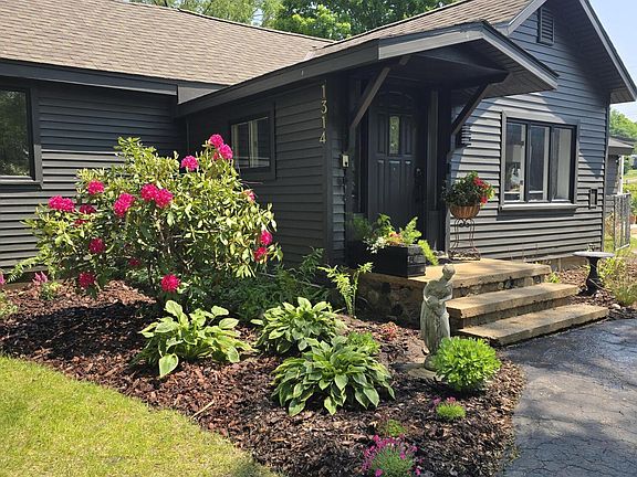 2nd image of 1314 Boyne Ave