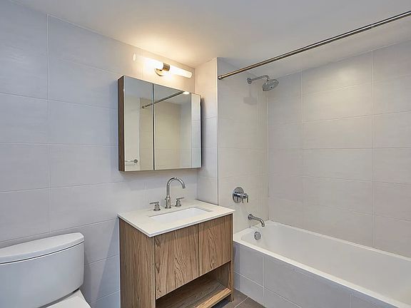 3rd image of 341 Eastern Pkwy APT 5C