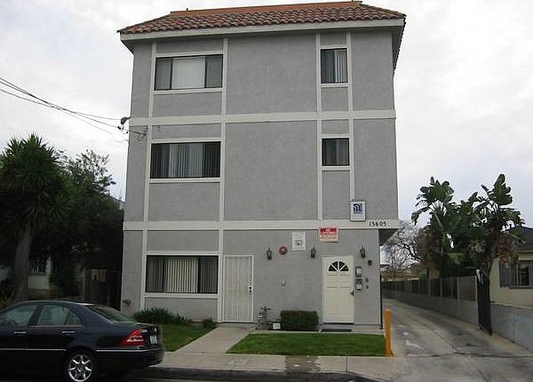 1st image of 13605 Cerise Ave APT 04