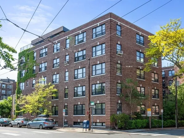 50 Follen St APT 208, Cambridge, MA 02138