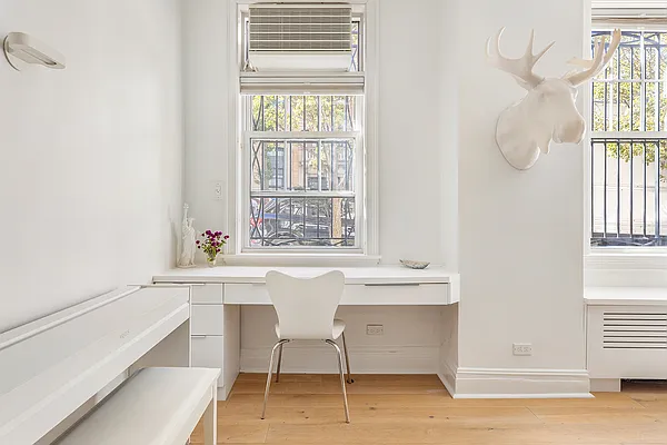 Sold by Compass | media 3