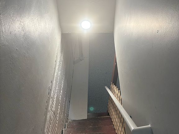 2nd image of 636 E 29th St
