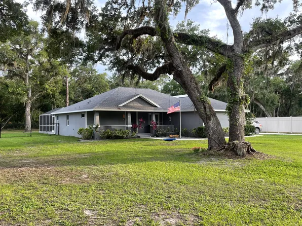 2118 67th Street Ct E, Bradenton, FL 34208