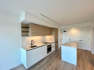 13428 105th Ave #1801, Surrey, BC V3T 1Z4